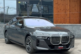 BMW i7 xDrive60 2023 photo