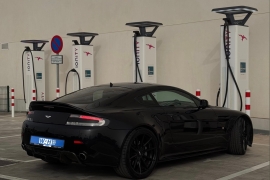 Aston Martin V8 Vantage 2006 фото 4