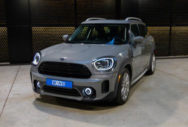 MINI Cooper Clubman 2021 photo 1
