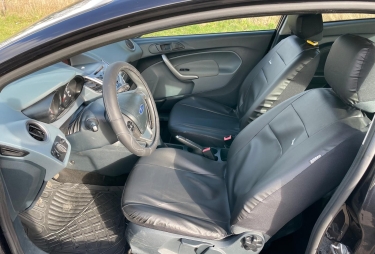 Ford Fiesta 2011 фото 3