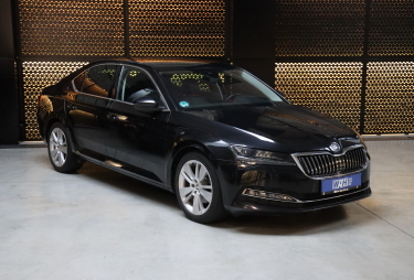 Skoda Superb 2022 фото 1