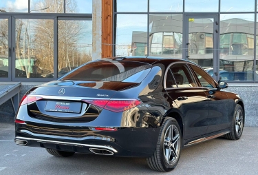Mercedes-Benz S-Class 2024 фото 3