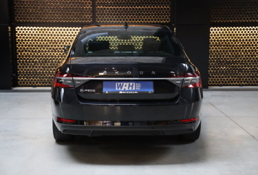 Skoda Superb 2022 фото 2