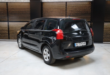 Peugeot 5008 2010 photo 3