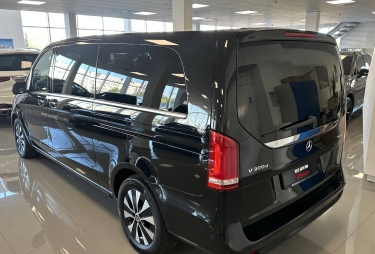 Mercedes-Benz V-Class 300d Extra Long 2023 фото 4