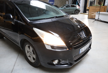 Peugeot 5008 2010 photo 4