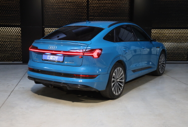 Audi e-tron S 2020 photo 2