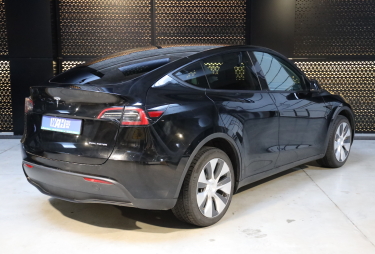 Tesla Model Y 2022 photo 2