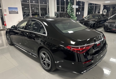 Mercedes-Benz S-Class 580 Long 4MATIC 2022 photo 3