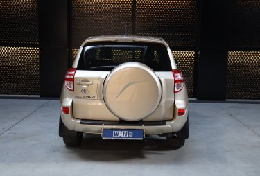 Toyota RAV4 2011 photo 4