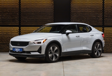 Polestar 2 2022 photo