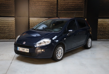 Fiat Punto 2017 photo
