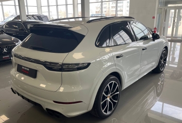 Porsche Cayenne 2019 фото 1
