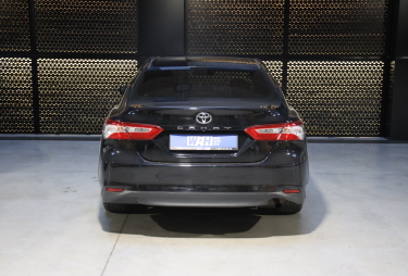 Toyota Camry 2017 photo 2