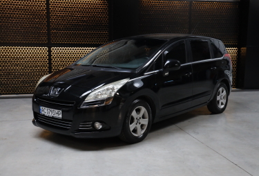 Peugeot 5008 2010 photo