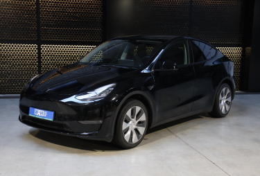 Tesla Model Y 2022 photo
