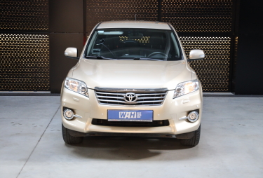 Toyota RAV4 2011 photo 2