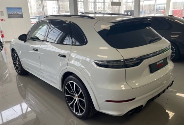 Porsche Cayenne 2019 фото 2