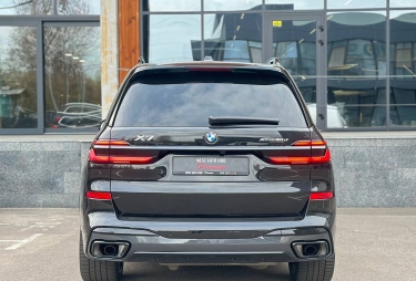 BMW X7 40d 2024 фото 4