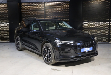 Audi e-tron 2019 photo 1