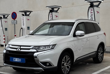 Mitsubishi Outlander 2017 фото 1