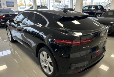 Jaguar I-Pace EV400 2021 photo 3