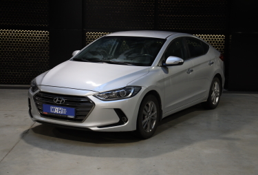 Hyundai Elantra 2016 photo 1
