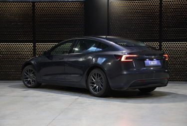 Tesla Model 3 2025 photo 2