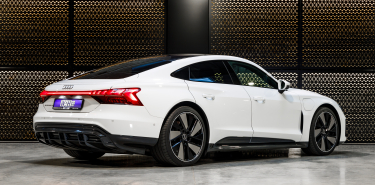 Міфи про електромобілі: що правда, а що вигадка?