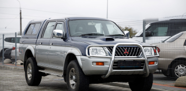 Чи варто українцям купувати праворульний автомобіль?