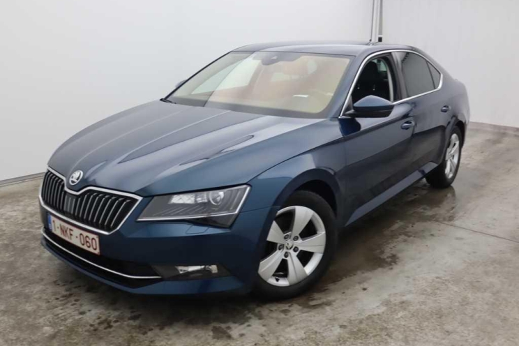 Skoda Superb 2016 фото