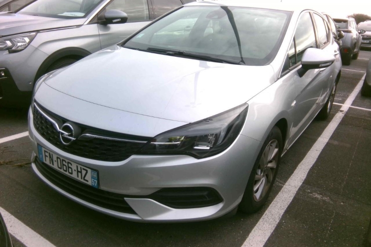 Opel Astra 2020 photo