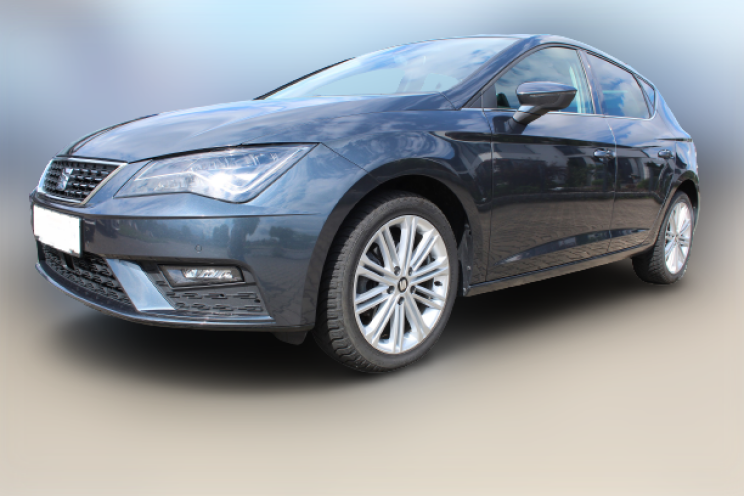 SEAT Leon 2019 photo