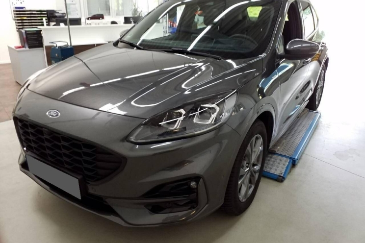 Ford Kuga 2020 фото