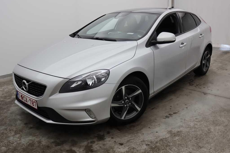 Volvo V40 2016 photo