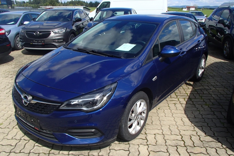 Opel Astra 2020 фото