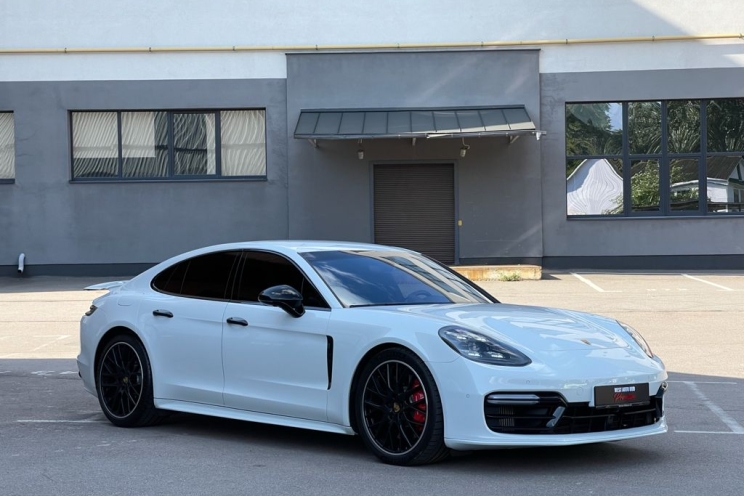 Porsche Panamera TURBO 2016 фото