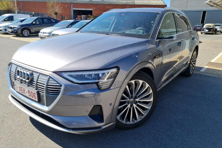 Audi e-tron 2019 фото