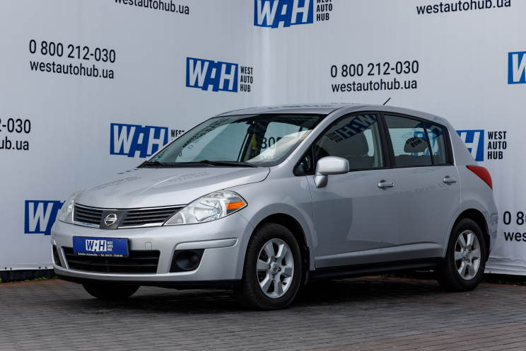 Nissan Versa 2008 photo