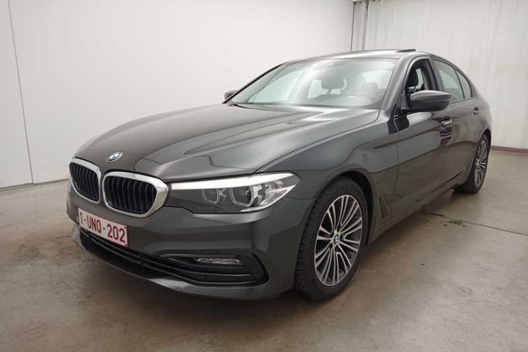 BMW 5 Series 2018 photo