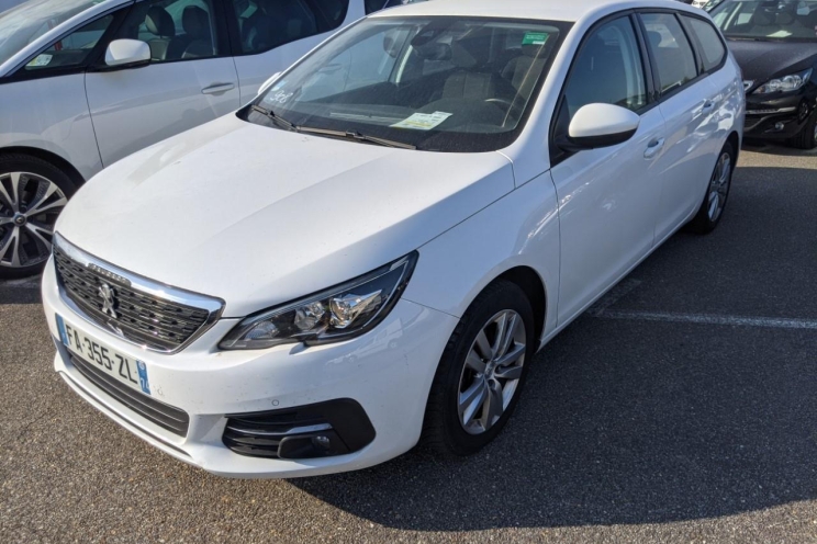 Peugeot 308 2018 photo