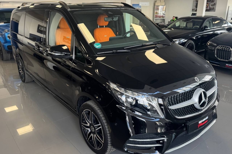 Mercedes-Benz V-Class 2023 photo
