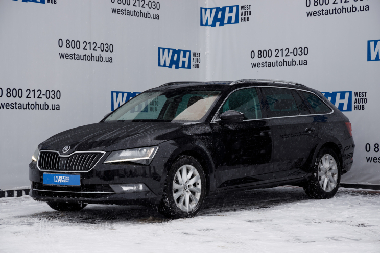 Skoda Superb photo