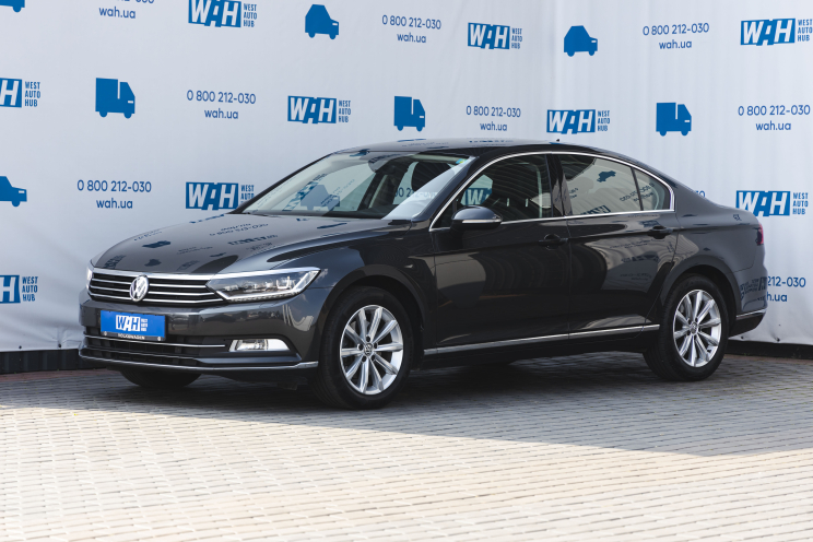 Volkswagen Passat R-Line 4Motion 2018 фото