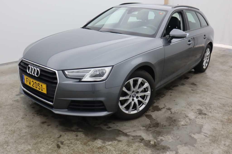 Audi A4 Avant 2017 photo