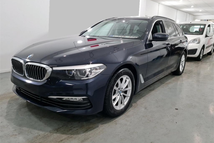 BMW 5er Touring 2018 photo