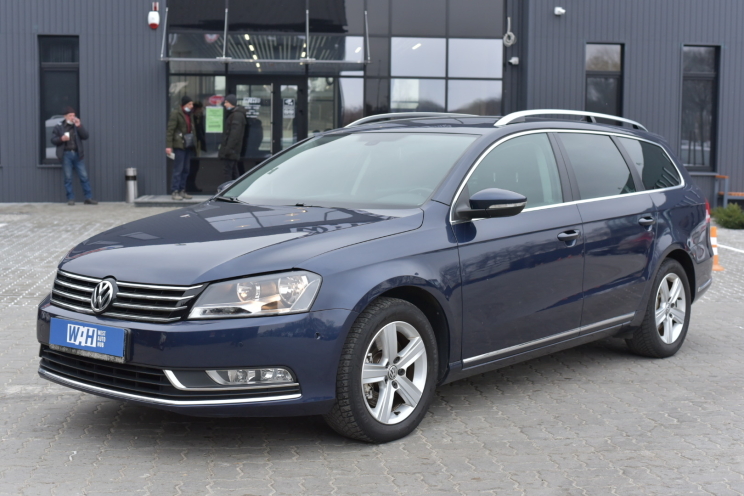 Volkswagen Passat B7 Panorama 2012 фото