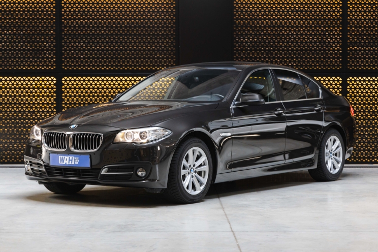 BMW 5 Series 2015 photo
