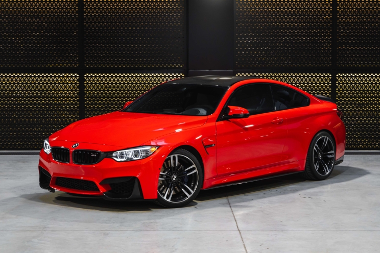 BMW M4 2015 фото