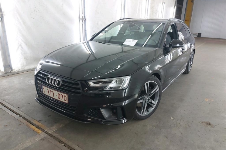 Audi A4 Avant 2019 photo